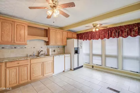 Kitchen - 345 Monroe Street Bristol Va 24201, Bristol, VA 24201 photo 1 of 2