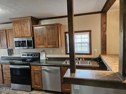 Kitchen - 7395 Grady Lane Wise Va 24293, Wise, VA 24293 photo 2 of 3