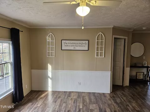 Living - 7395 Grady Lane Wise Va 24293, Wise, VA 24293 photo 2 of 5