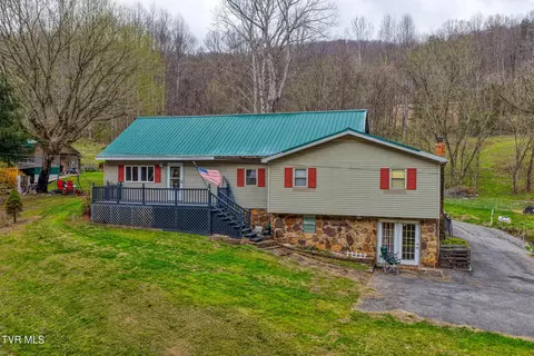 1744 Snake Hollow Road Sneedville Tn 37869, Sneedville, TN 37869