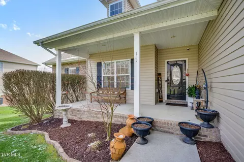Exterior - 121 Springwinds Loop Johnson City Tn 37601, Johnson City, TN 37601 photo 4 of 11