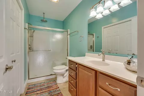 Bath - 121 Springwinds Loop Johnson City Tn 37601, Johnson City, TN 37601 photo 6 of 6