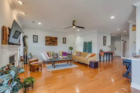 Living - 121 Springwinds Loop Johnson City Tn 37601, Johnson City, TN 37601 photo 4 of 4