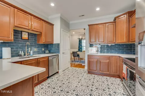 Kitchen - 121 Springwinds Loop Johnson City Tn 37601, Johnson City, TN 37601 photo 3 of 5
