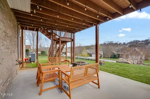 Exterior - 121 Springwinds Loop Johnson City Tn 37601, Johnson City, TN 37601 photo 8 of 11