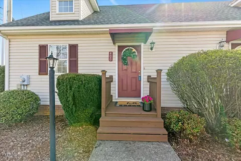 400 Hallbrook Drive Apt 17 Gray Tn 37615, Gray, TN 37615