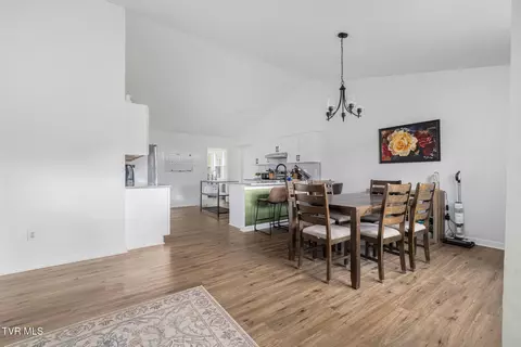 Dining - 1069 Gray Station Road Gray Tn 37615, Gray, TN 37615 photo 1 of 3