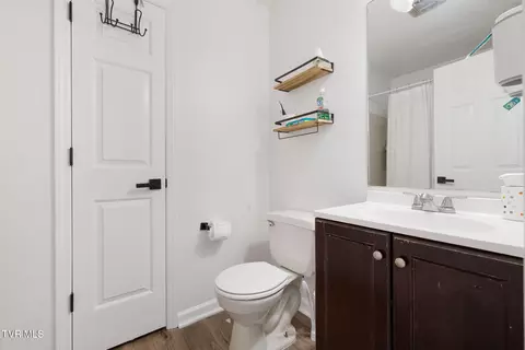 Bath - 1069 Gray Station Road Gray Tn 37615, Gray, TN 37615 photo 1 of 3