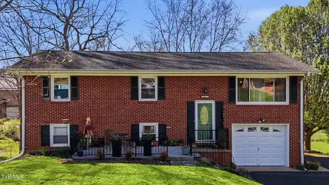 4013 W Englewood Boulevard Johnson City Tn 37601, Johnson City, TN 37601