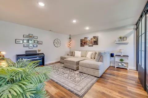 Living - 4170 Chuckey Pike Chuckey Tn 37641, Chuckey, TN 37641 photo 3 of 3