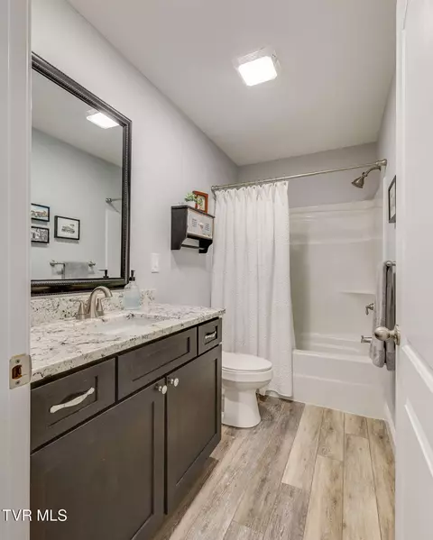 Bath - 4170 Chuckey Pike Chuckey Tn 37641, Chuckey, TN 37641 photo 1 of 2