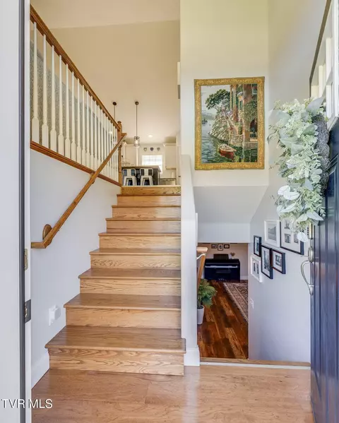 Entry Way - 4170 Chuckey Pike Chuckey Tn 37641, Chuckey, TN 37641 photo 1 of 1