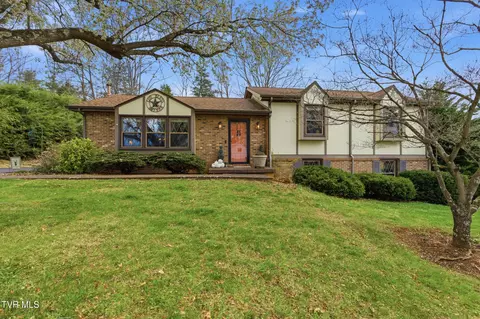 31 Stone Drive Bristol Tn 37620, Bristol, TN 37620