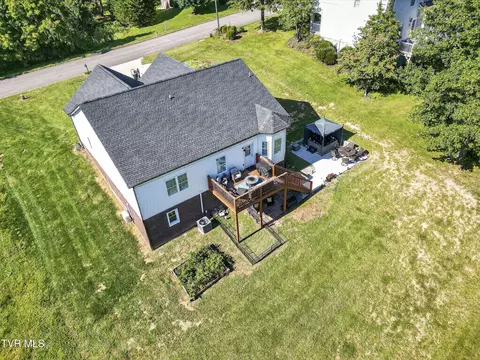 View/Area - 141 Queensgate Bristol Tn 37620, Bristol, TN 37620 photo 2 of 7