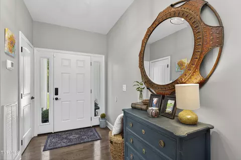 Entry Way - 141 Queensgate Bristol Tn 37620, Bristol, TN 37620 photo 1 of 3