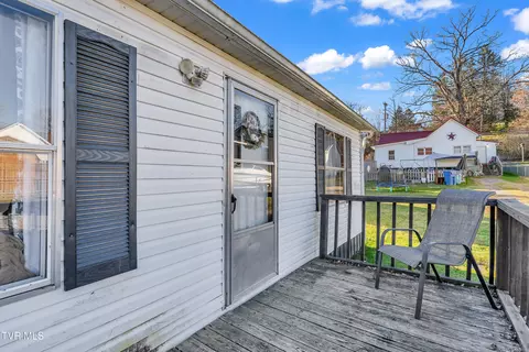 Exterior - 607 NE Spring Avenue Wise Va 24293, Wise, VA 24293 photo 3 of 5