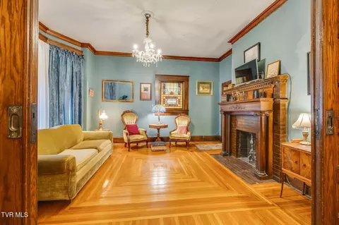 Living - 211 Johnson Street Bristol Va 24201, Bristol, VA 24201 photo 1 of 5