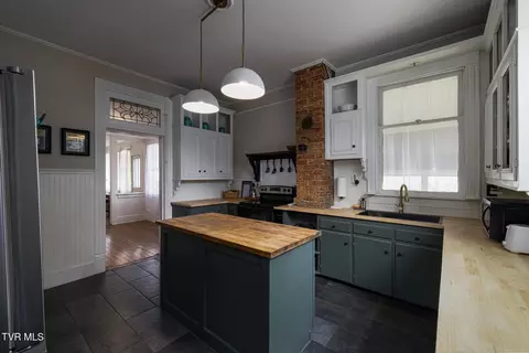 Kitchen - 211 Johnson Street Bristol Va 24201, Bristol, VA 24201 photo 2 of 6