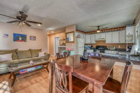 Dining - 440 Love Street Erwin Tn 37650, Erwin, TN 37650 photo 4 of 4