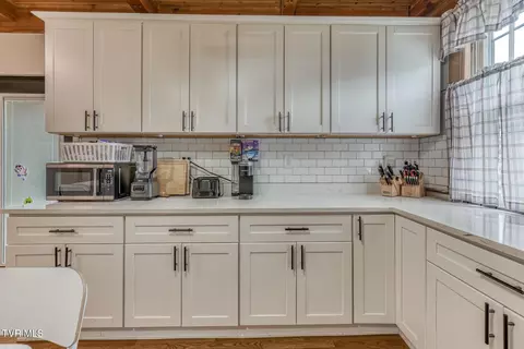 Kitchen - 440 Love Street Erwin Tn 37650, Erwin, TN 37650 photo 2 of 6