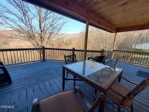 108 Roan View Road Roan Mountain Tn 37687, Roan Mountain, TN 37687