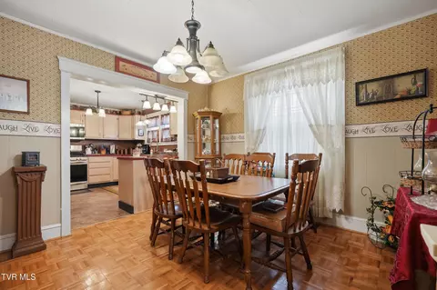 Dining - 418 Opekiska Street Erwin Tn 37650, Erwin, TN 37650 photo 2 of 2