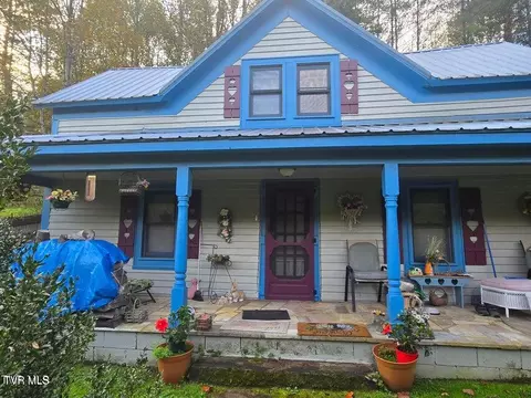 123 Mcmahan Gibbs Road Roan Mountain Tn 37687, Roan Mountain, TN 37687
