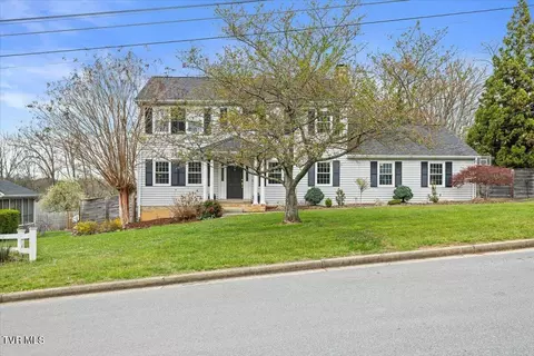 8 Parwood Court Johnson City Tn 37601, Johnson City, TN 37601