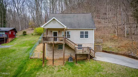 1214 Independence Avenue Mount Carmel Tn 37645, Mount Carmel, TN 37645