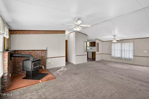 Living - 62 Roaming Drive Drive Chuckey Tn 37641, Chuckey, TN 37641 photo 1 of 3