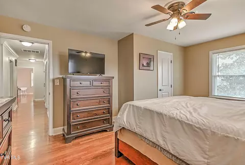 Bedroom - 525 Cheyenne Road Bristol Va 24201, Bristol, VA 24201 photo 5 of 13