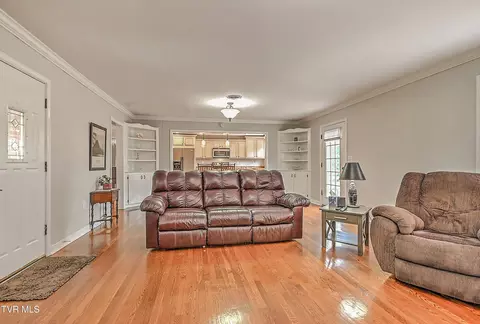 Living - 525 Cheyenne Road Bristol Va 24201, Bristol, VA 24201 photo 2 of 3