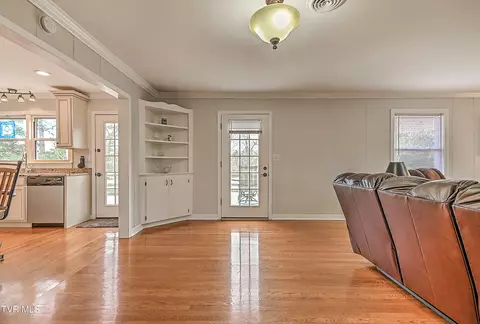 Living - 525 Cheyenne Road Bristol Va 24201, Bristol, VA 24201 photo 3 of 3