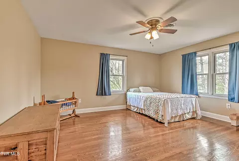 Bedroom - 525 Cheyenne Road Bristol Va 24201, Bristol, VA 24201 photo 6 of 13