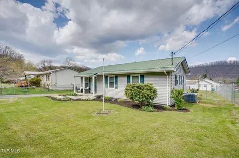 Exterior - 631 S Elm Avenue Erwin Tn 37650, Erwin, TN 37650 photo 2 of 6