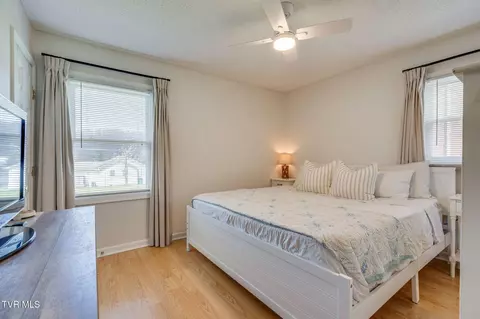 Bedroom - 631 S Elm Avenue Erwin Tn 37650, Erwin, TN 37650 photo 1 of 7