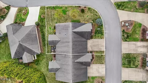 View/Area - 216 Bridgewater Court Gray Tn 37615, Gray, TN 37615 photo 1 of 5