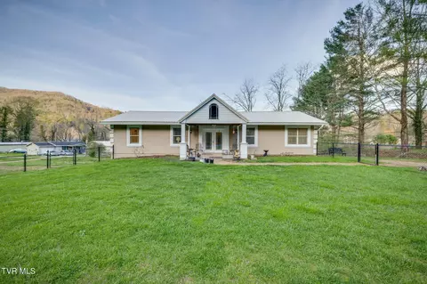 191 Tennessee 143 Roan Mountain Tn 37687, Roan Mountain, TN 37687