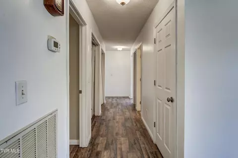 Entry Way - 25 Briar Patch Lane Greeneville Tn 37745, Greeneville, TN 37745 photo 3 of 3