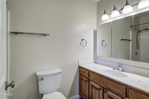 Bath - 25 Briar Patch Lane Greeneville Tn 37745, Greeneville, TN 37745 photo 1 of 6