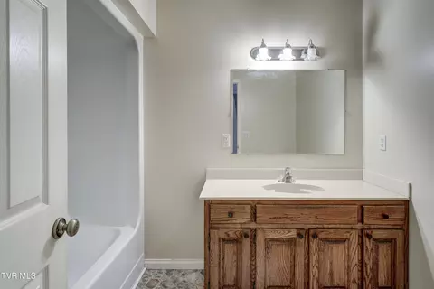 Bath - 25 Briar Patch Lane Greeneville Tn 37745, Greeneville, TN 37745 photo 3 of 6