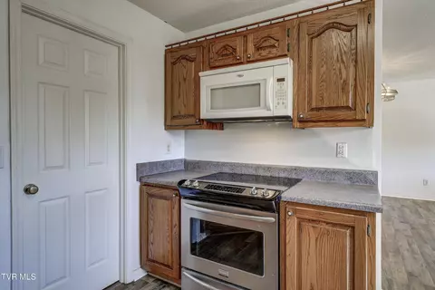 Kitchen - 25 Briar Patch Lane Greeneville Tn 37745, Greeneville, TN 37745 photo 4 of 7