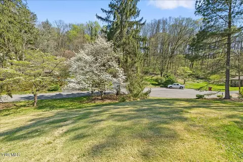 Exterior - 4 Okeechobee Drive Johnson City Tn 37604, Johnson City, TN 37604 photo 8 of 10
