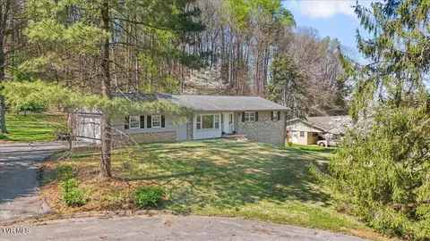 4 Okeechobee Drive Johnson City Tn 37604, Johnson City, TN 37604