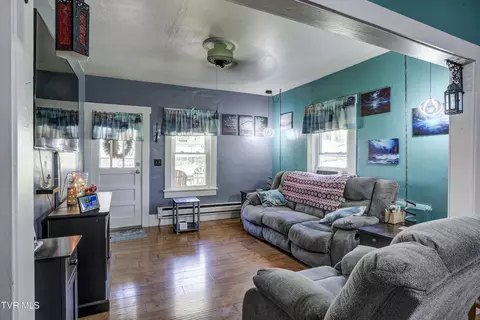 Living - 340 N Mohawk Drive Erwin Tn 37650, Erwin, TN 37650 photo 2 of 2