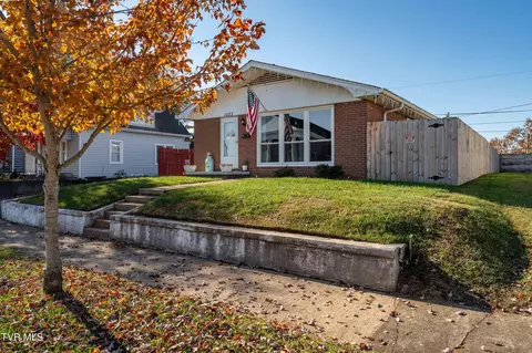 1233 Pine Street Kingsport Tn 37664, Kingsport, TN 37664
