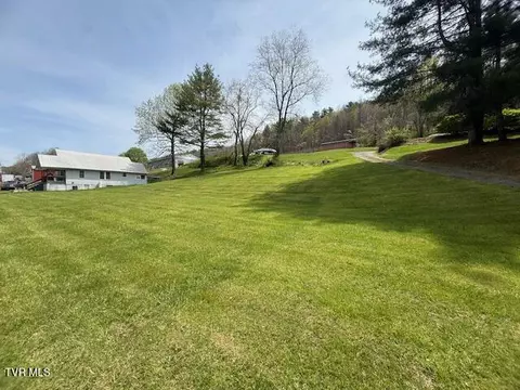 000 Highway 321 Hampton Tn 37658, Hampton, TN 37658 photo 8