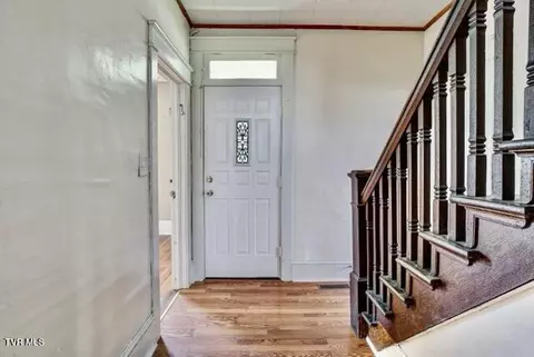 Entry Way - 1427 Highway 93 Fall Branch Tn 37656, Fall Branch, TN 37656 photo 5 of 8