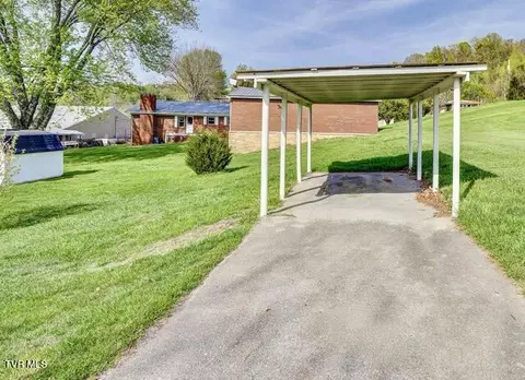 Exterior - 1427 Highway 93 Fall Branch Tn 37656, Fall Branch, TN 37656 photo 5 of 7