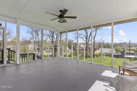 Exterior - 237 Solar Street Bristol Va 24201, Bristol, VA 24201 photo 4 of 10
